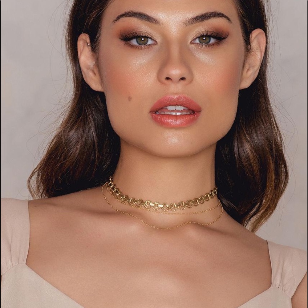 Vanessa Mooney gold choker